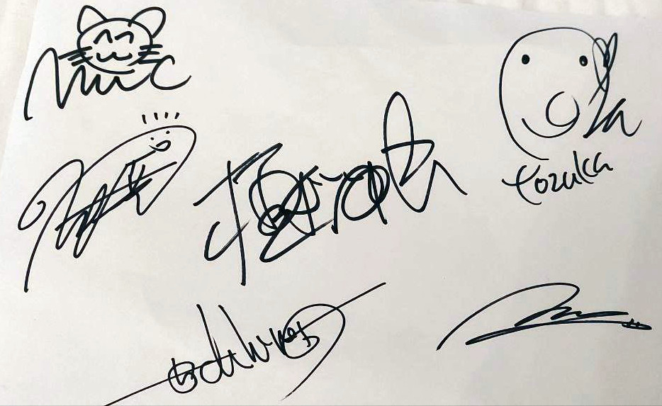 Autografi con Tiki